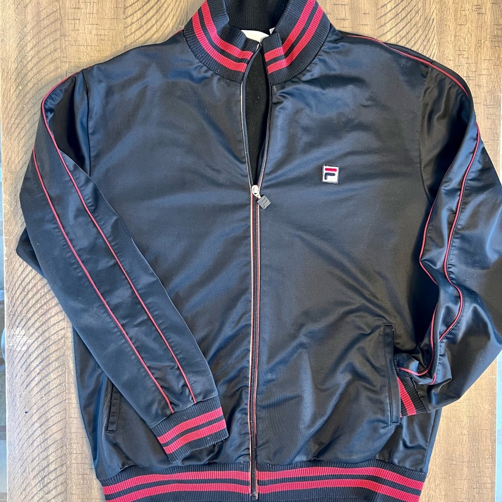 90s FILA men’s jacket Sz Large black/red EUC